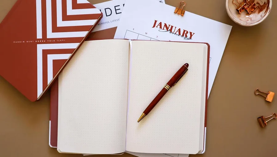 Vorsätze für das neue Jahr einhalten: Hilfreiche Tipps & Apps